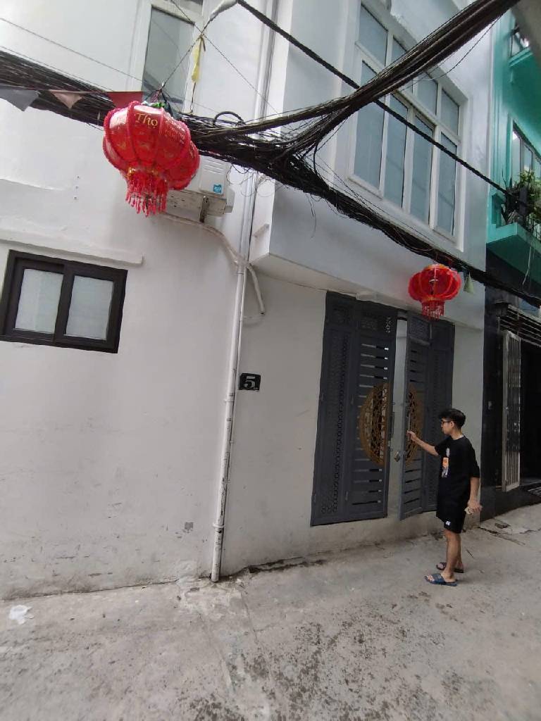 Bán nhà Định Công - diện tích 31m2 5 tầng - Nhà đẹp hiếm có - giá 6,5 tỷ