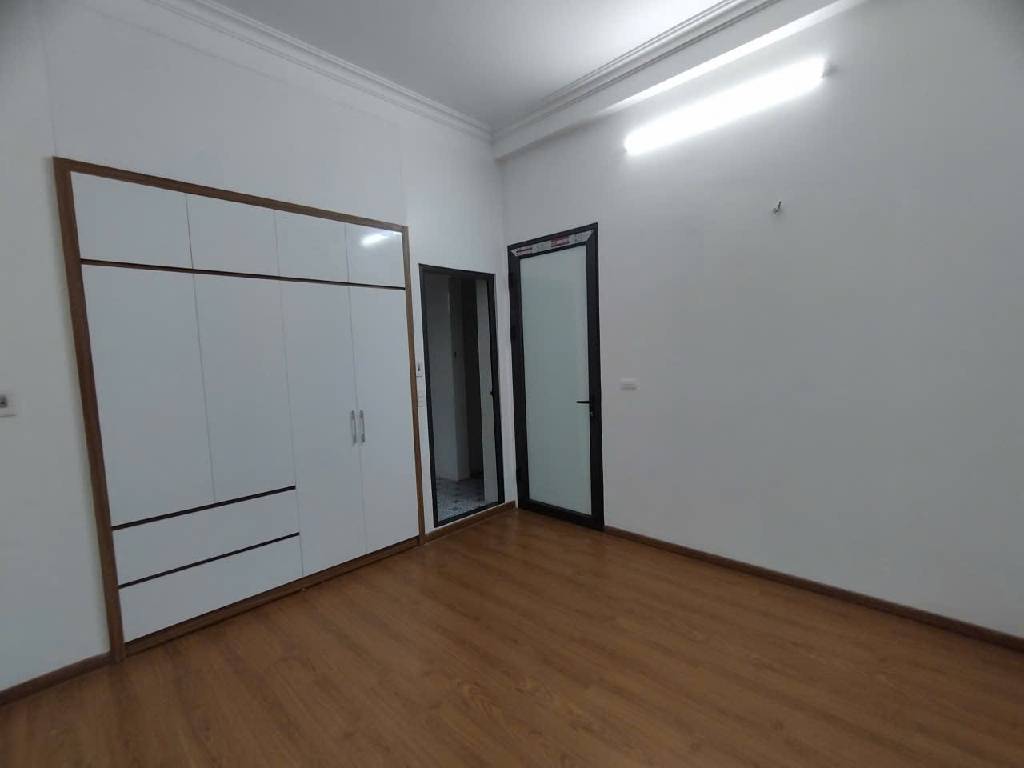 Bán nhà Định Công - diện tích 31m2 5 tầng - Nhà đẹp hiếm có - giá 6,5 tỷ