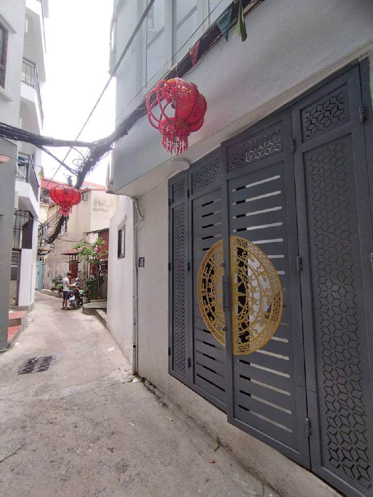 Bán nhà Định Công - diện tích 31m2 5 tầng - Nhà đẹp hiếm có - giá 6,5 tỷ
