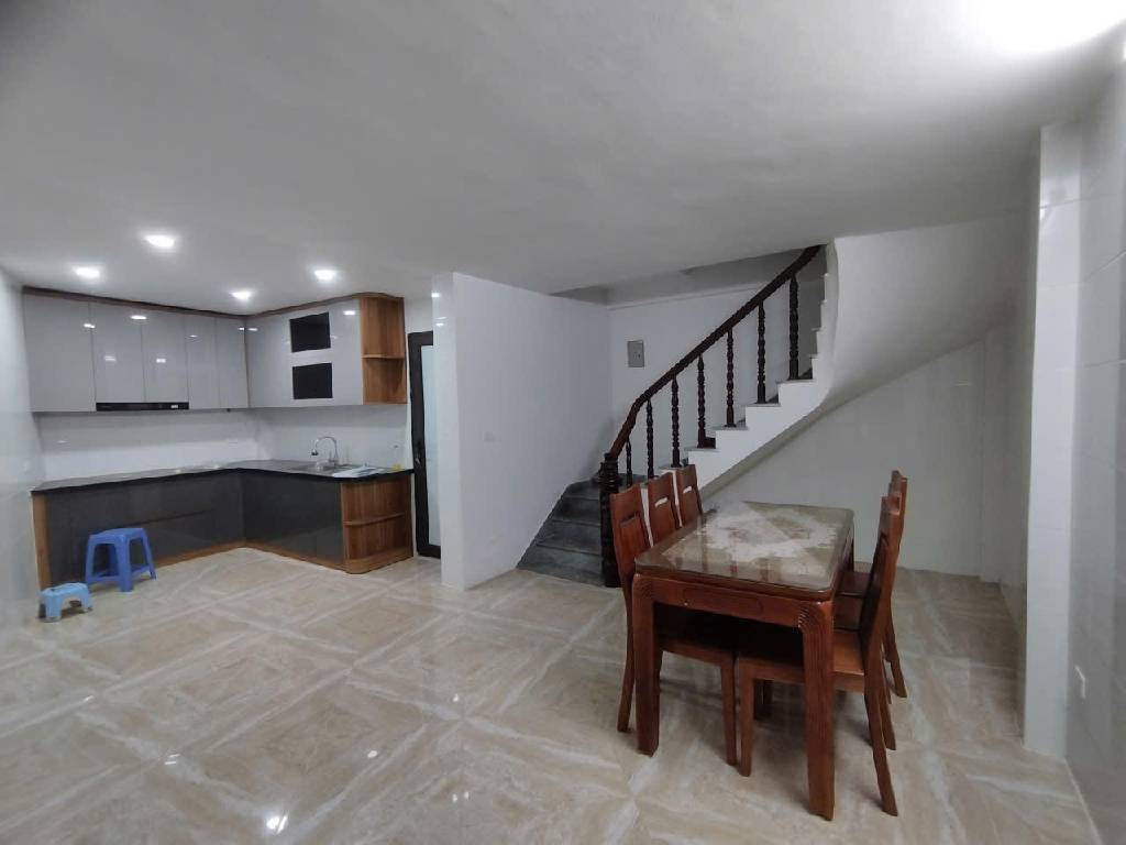 Bán nhà Định Công - diện tích 31m2 5 tầng - Nhà đẹp hiếm có - giá 6,5 tỷ