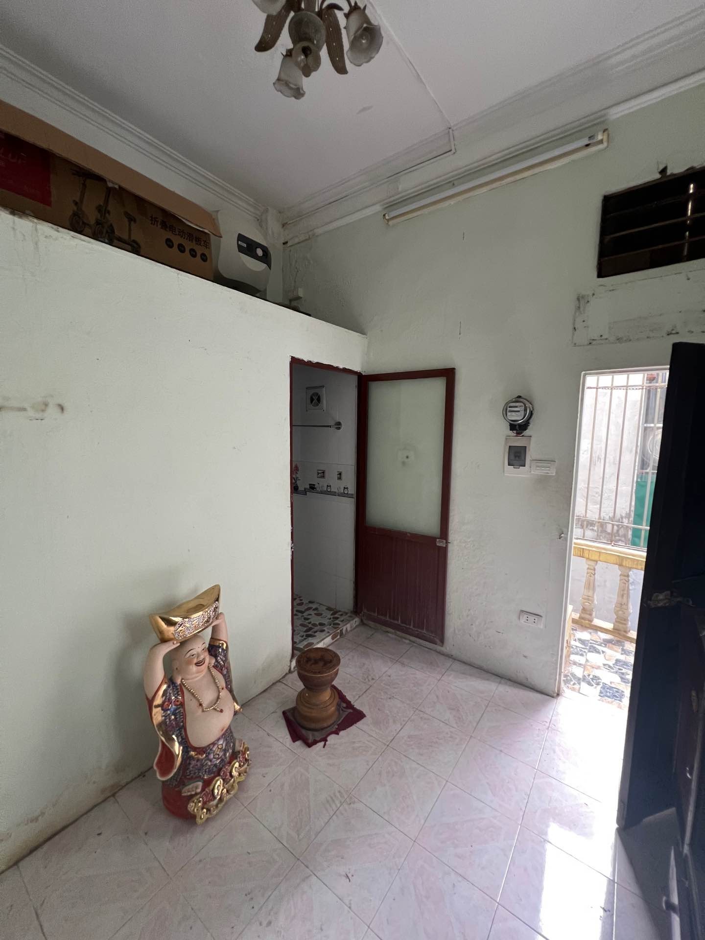 Bán nhà Tân Mai - diện tích 30m2 4 tầng - Ngõ nông thông - giá 5,6 tỷ