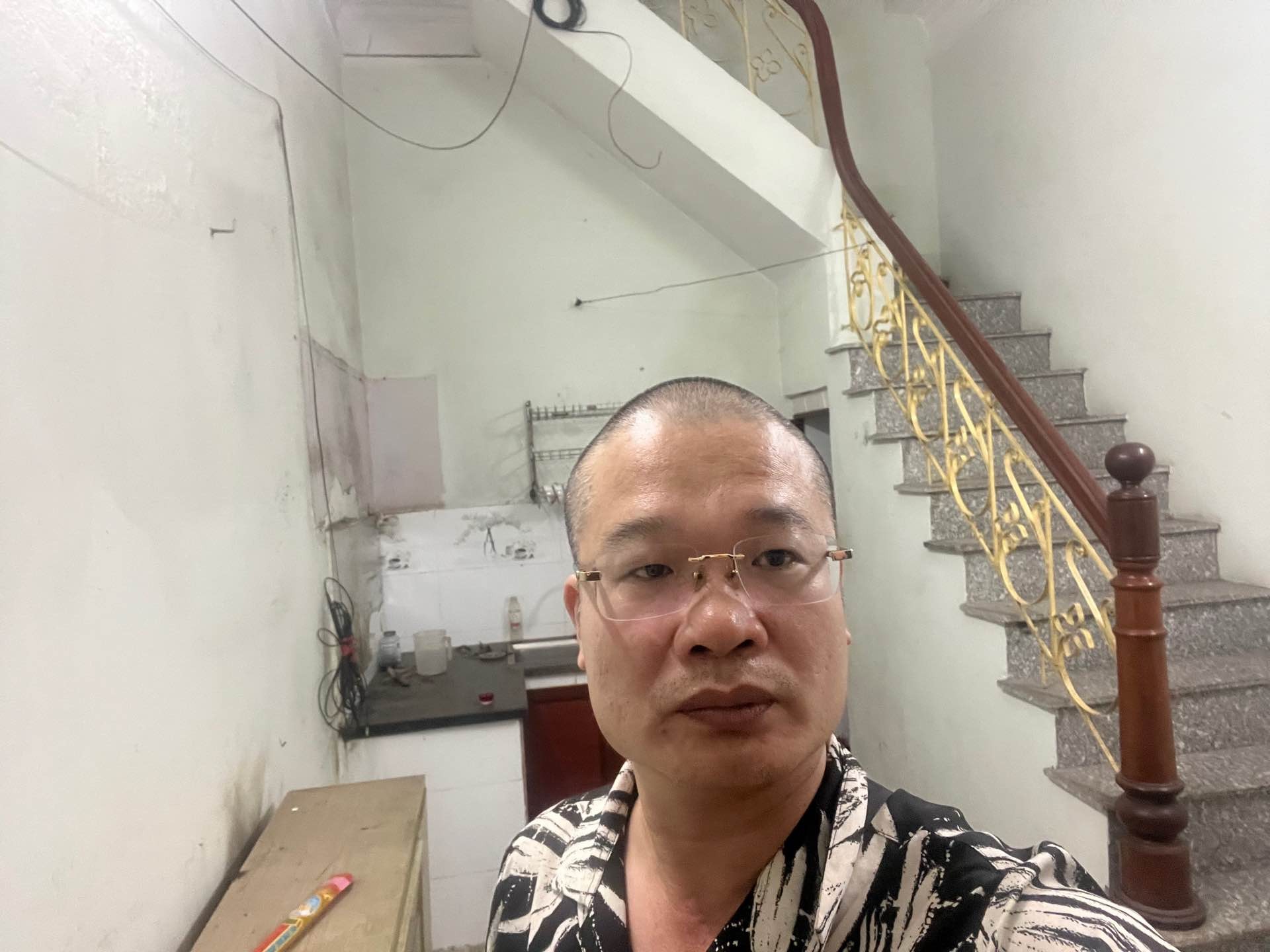 Bán nhà Tân Mai - diện tích 30m2 4 tầng - Ngõ nông thông - giá 5,6 tỷ