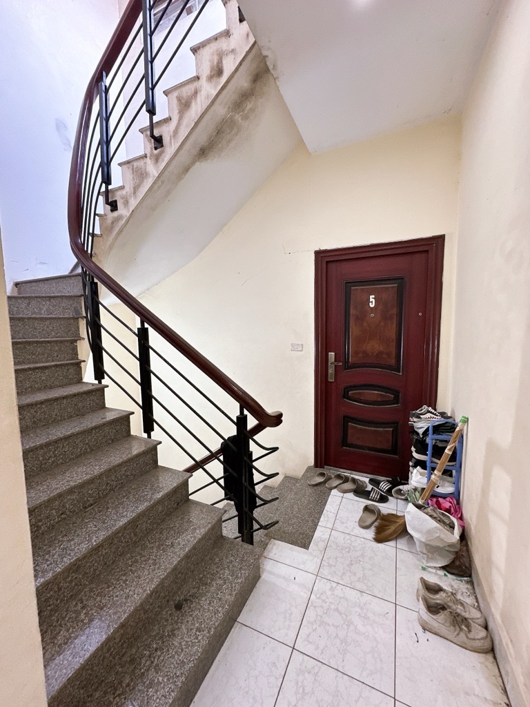 Bán nhà Ngõ 1 Thuý Lĩnh - diện tích 100m2 3 tầng - Ô TÔ TRÁNH KINH DOANH VĂN PHÒNG - giá 17,5 tỷ