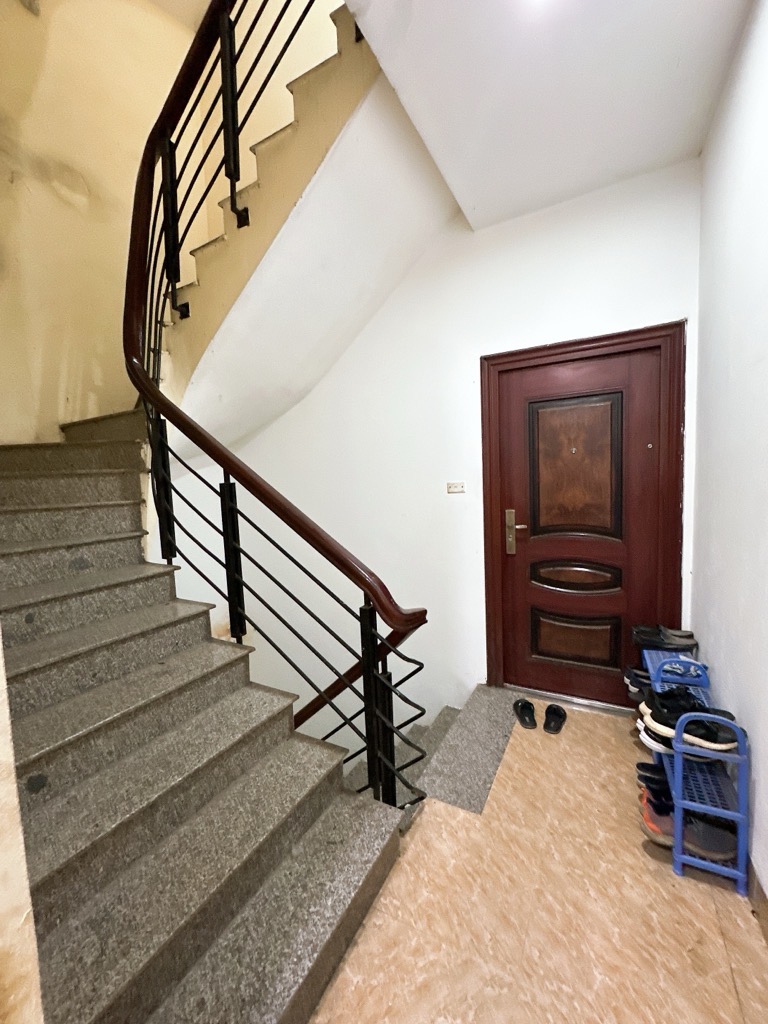 Bán nhà Ngõ 1 Thuý Lĩnh - diện tích 100m2 3 tầng - Ô TÔ TRÁNH KINH DOANH VĂN PHÒNG - giá 17,5 tỷ