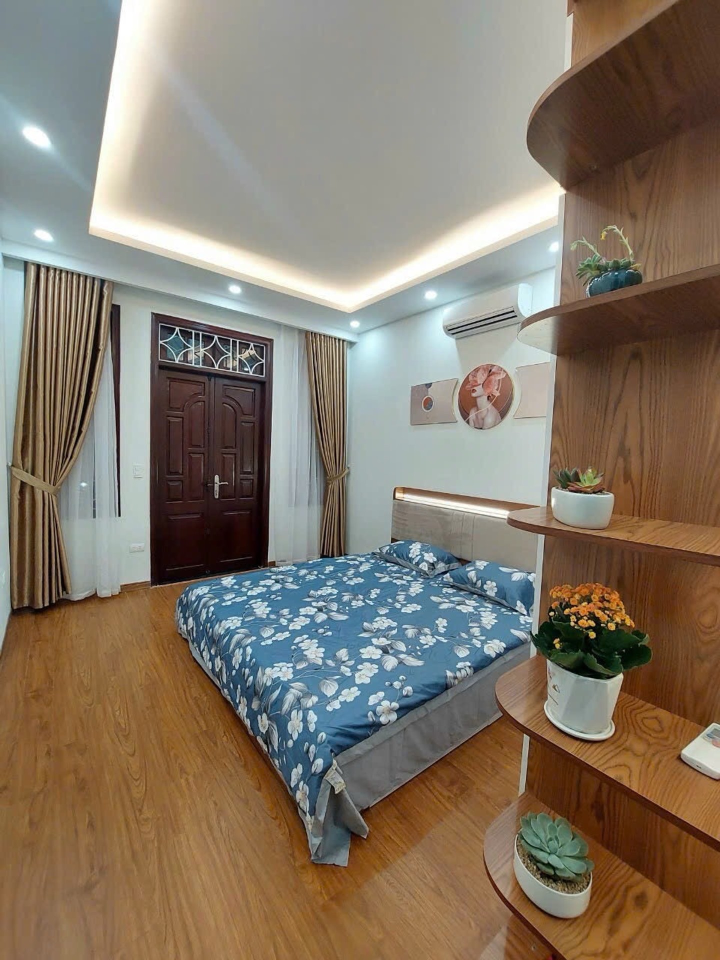 Bán nhà Tân Mai - diện tích 26m2 5 tầng - Nhà đẹp, full nội thất - giá 8,2 tỷ