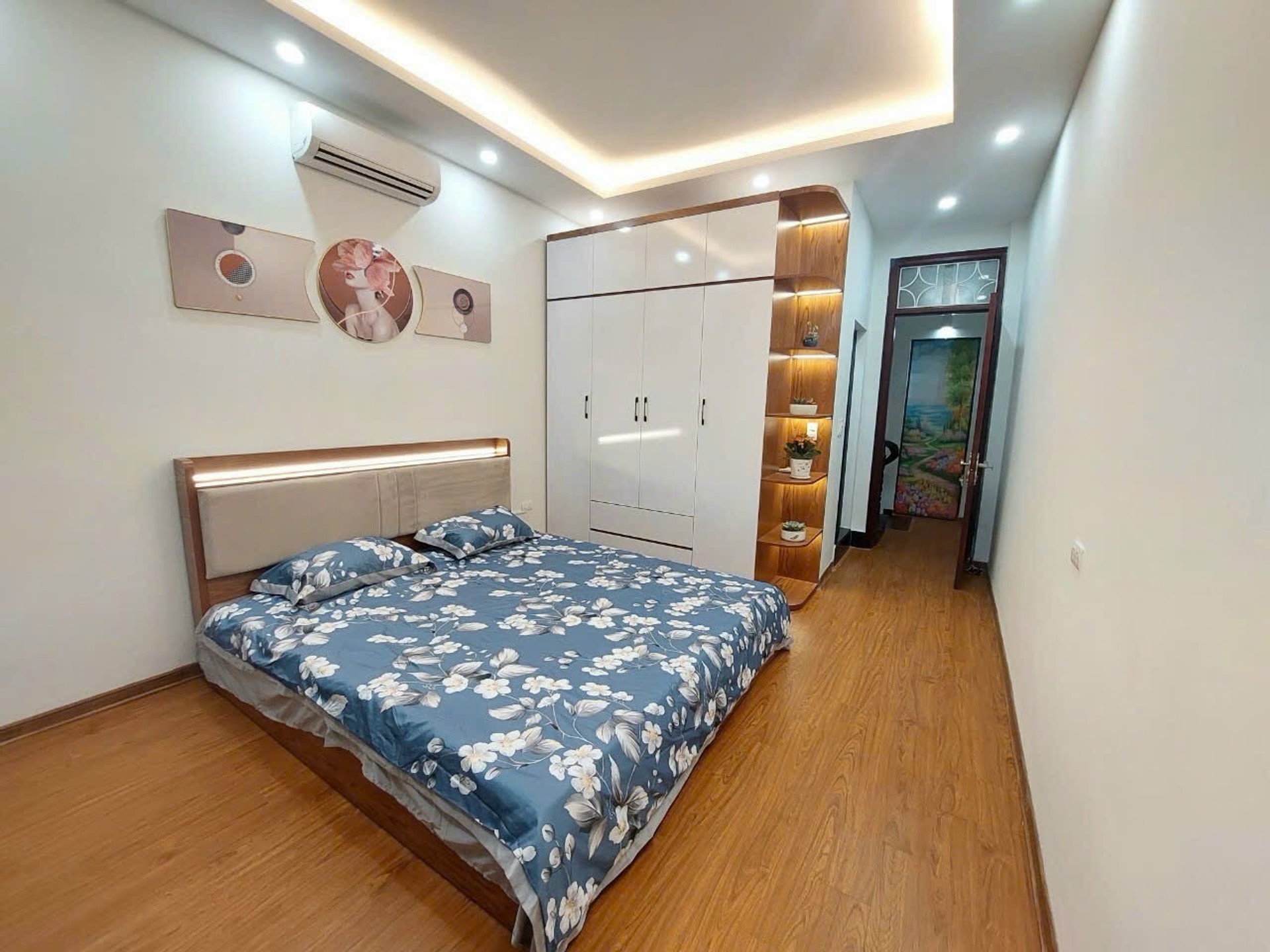 Bán nhà Tân Mai - diện tích 26m2 5 tầng - Nhà đẹp, full nội thất - giá 8,2 tỷ