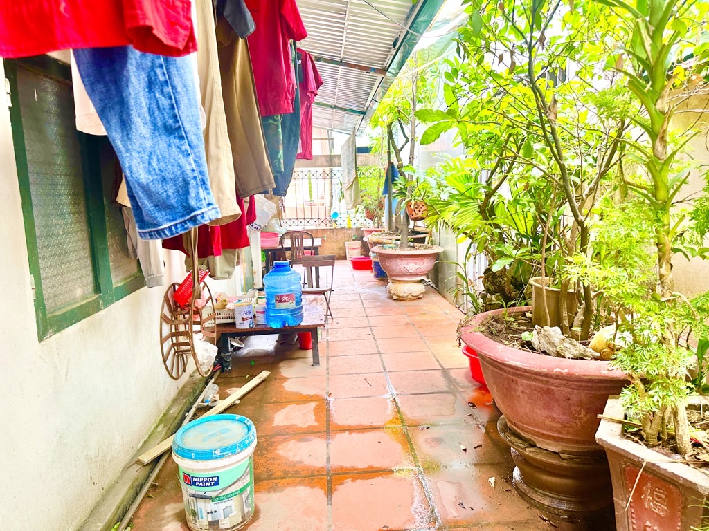 Bán nhà Nguyên Khiết - diện tích 550m2 3 tầng - Ô Tô Tránh - giá 110 tỷ