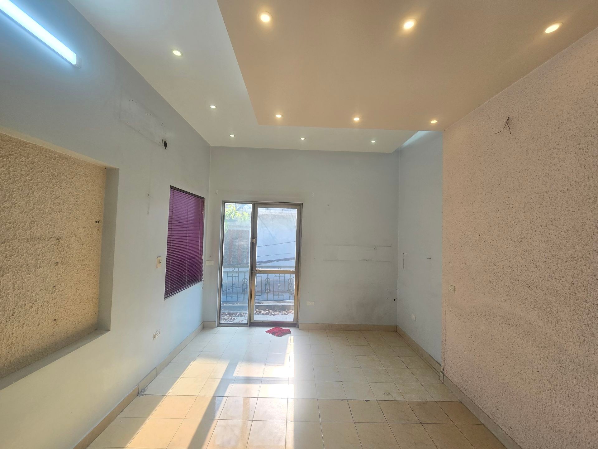 Bán nhà Yên Duyên - diện tích 52m2 4 tầng - Ô TÔ - giá 18,5 tỷ