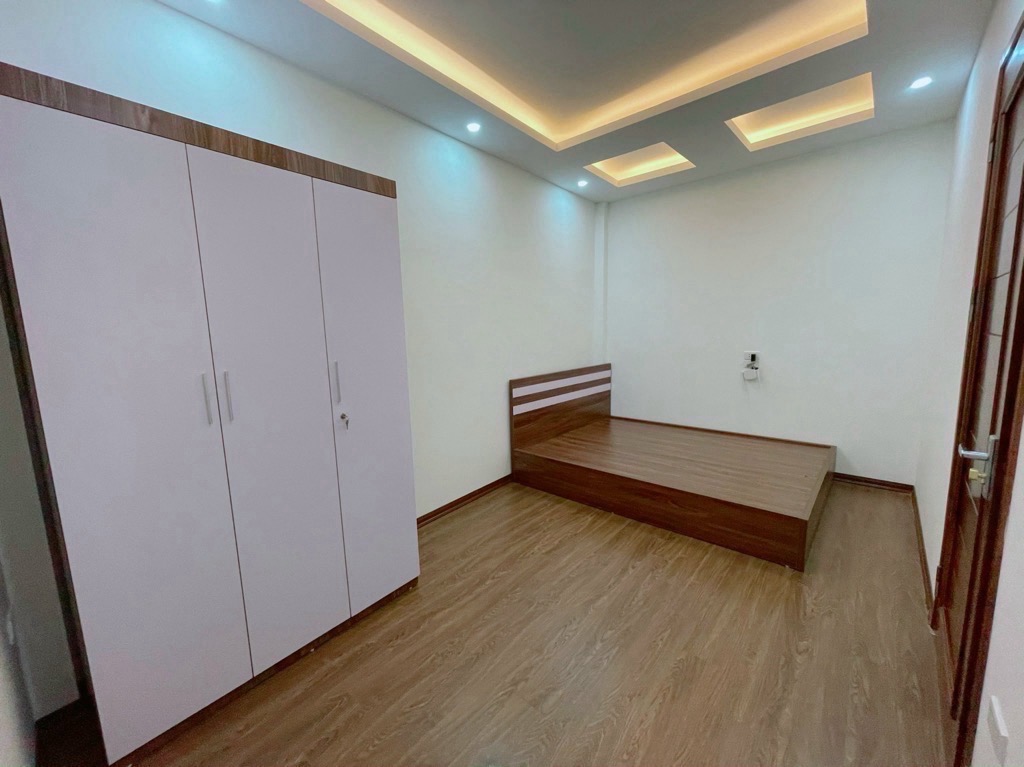 Bán nhà Trương Định - diện tích 42m2 5 tầng - Nhà đẹp hiếm có - giá 10,5 tỷ