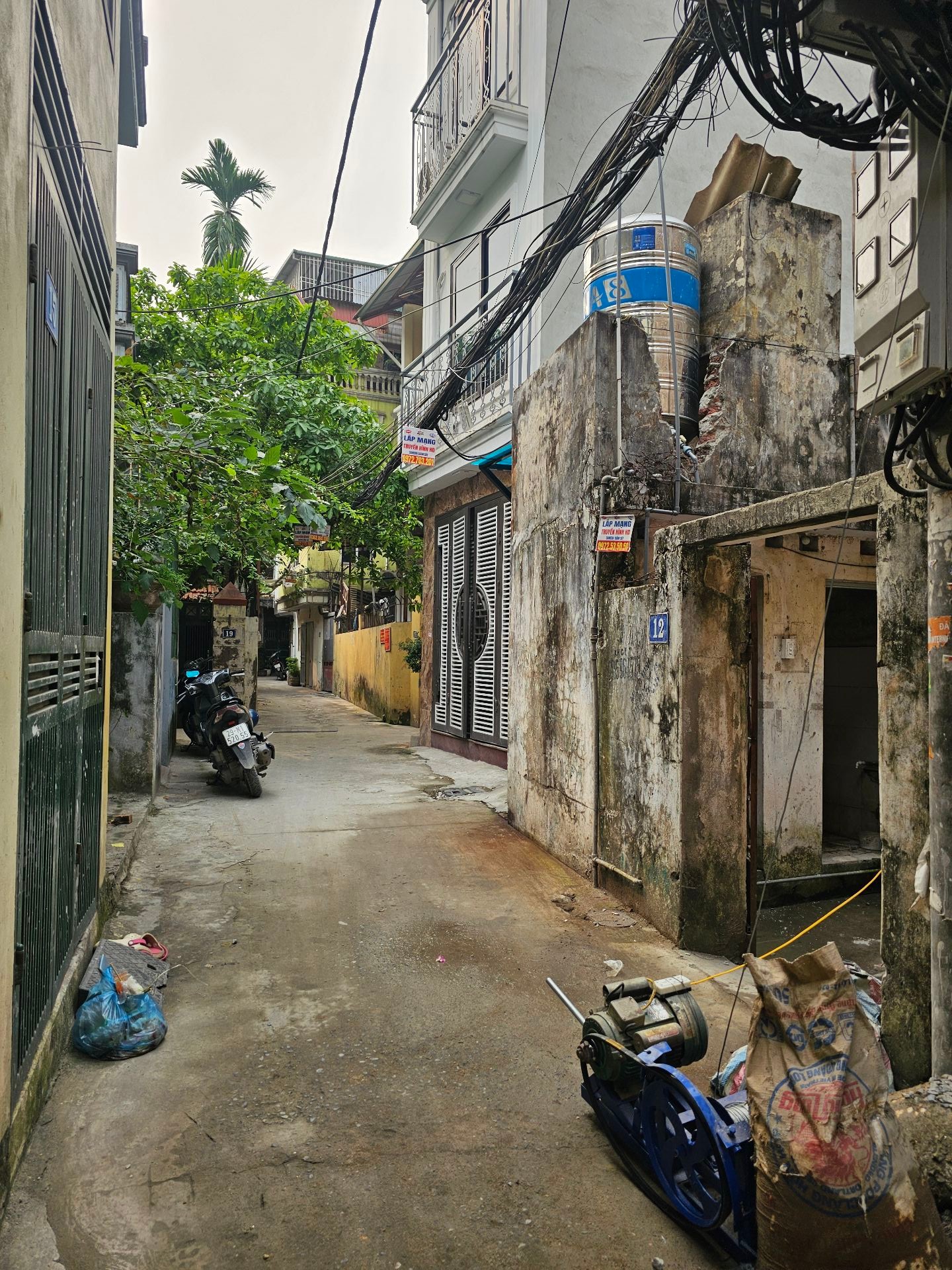 Bán nhà ngõ 55/31/10 Thanh Lân - diện tích 36m2 5 tầng - ô tô nhỏ lùi vào được - giá 9,5 tỷ