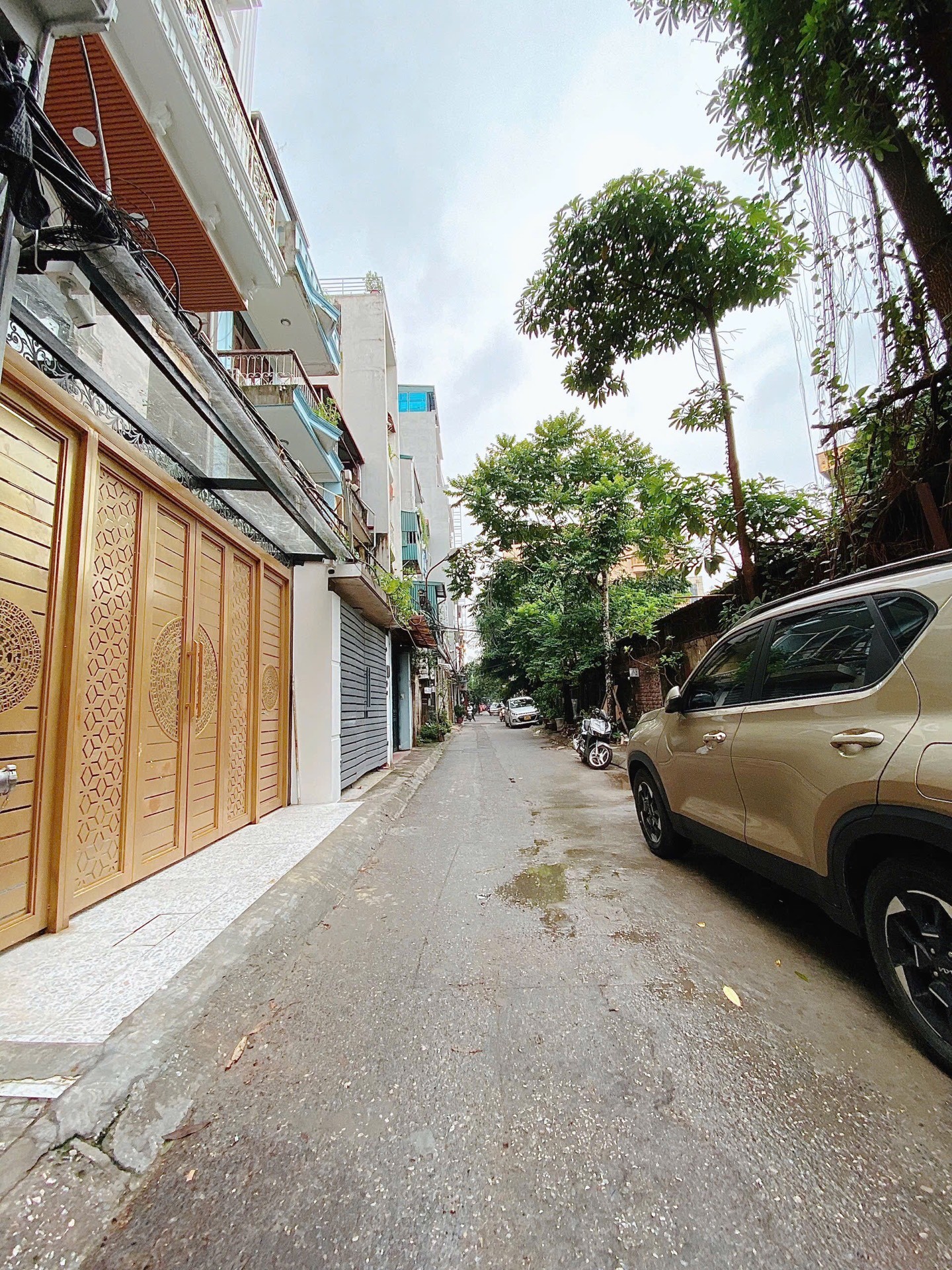 Bán nhà Ngõ Tự Do - diện tích 124m2 8 tầng - Ngõ ô tô tránh - giá Nhỉnh 42 tỷ