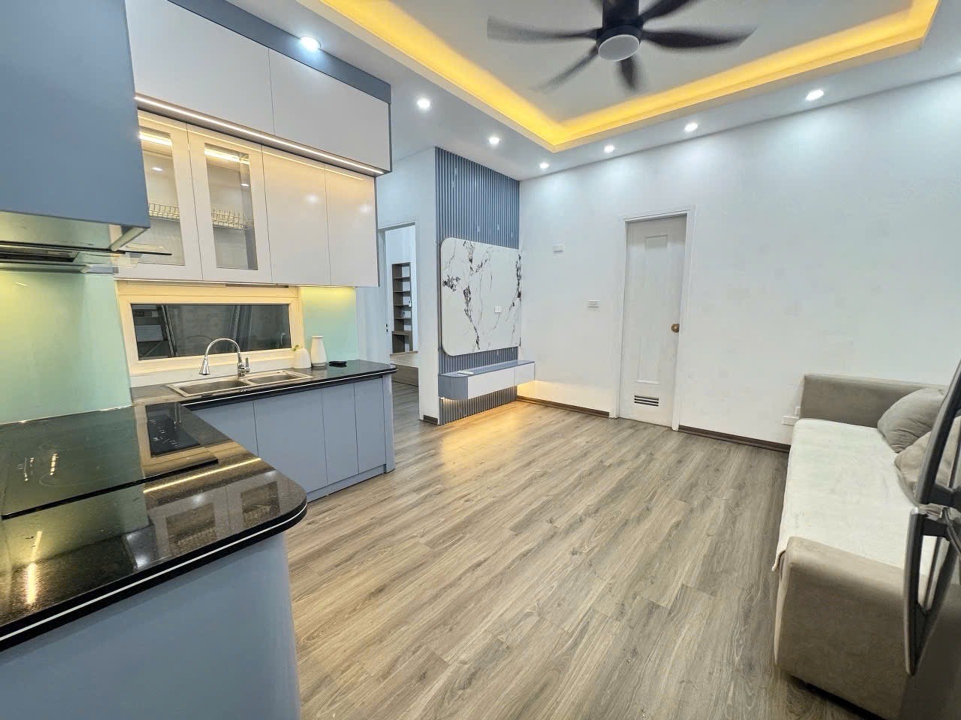 Bán nhà Nguyễn Xiển - diện tích 53m2 1 tầng - Nhà đẹp hiếm có - giá 3,8 tỷ