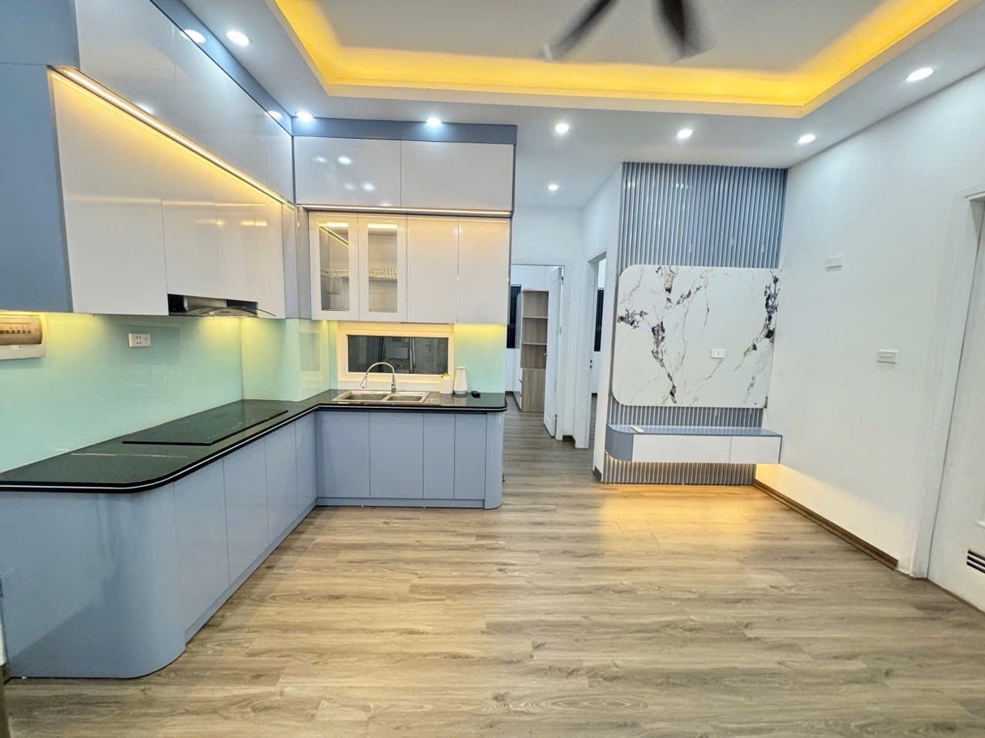 Bán nhà Nguyễn Xiển - diện tích 53m2 1 tầng - Nhà đẹp hiếm có - giá 3,8 tỷ