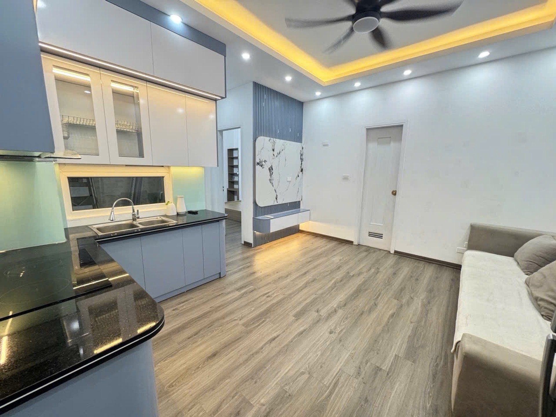 Bán nhà Nguyễn Xiển - diện tích 53m2 1 tầng - Nhà đẹp hiếm có - giá 3,8 tỷ