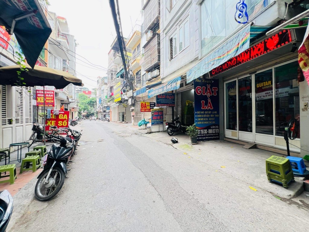 Bán nhà Giáp Bát - diện tích 55m2 4 tầng - MẶT THOÁNG - giá 20 tỷ