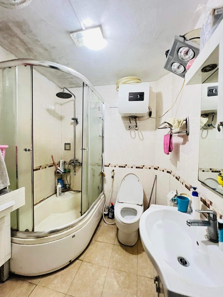 Bán nhà Giáp Bát - diện tích 55m2 4 tầng - MẶT THOÁNG - giá 20 tỷ