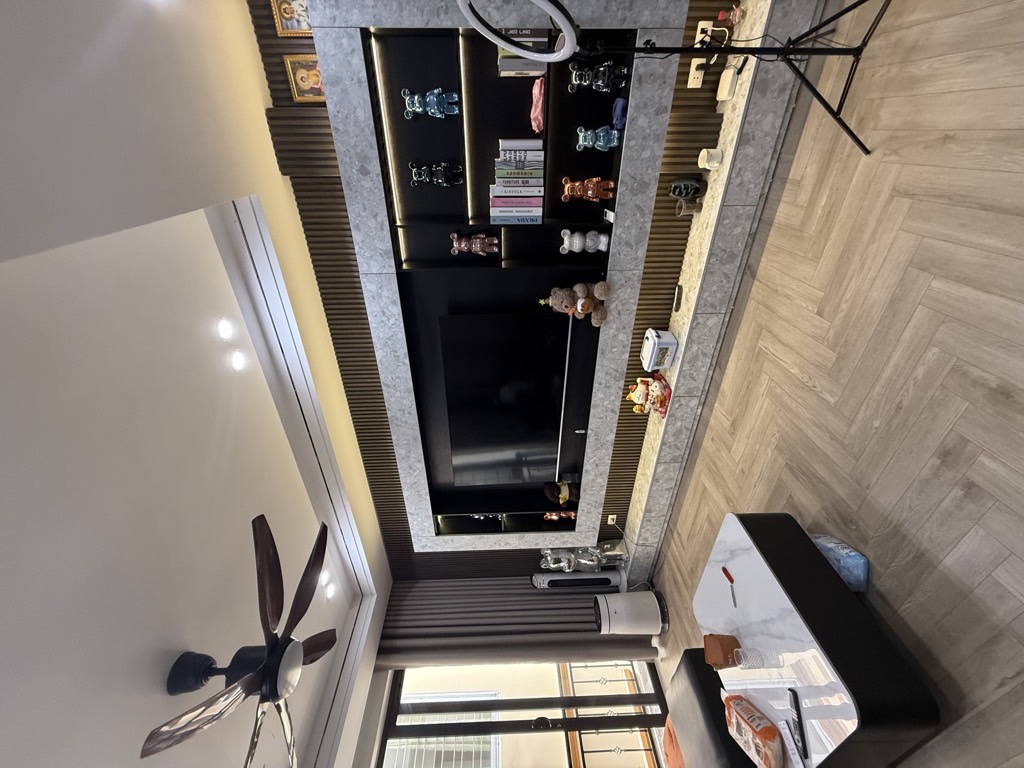 Bán nhà Tân Mai - diện tích 40m2 5 tầng - Ô TÔ ĐỖ CÁCH NHÀ 5M - giá 11,5 tỷ