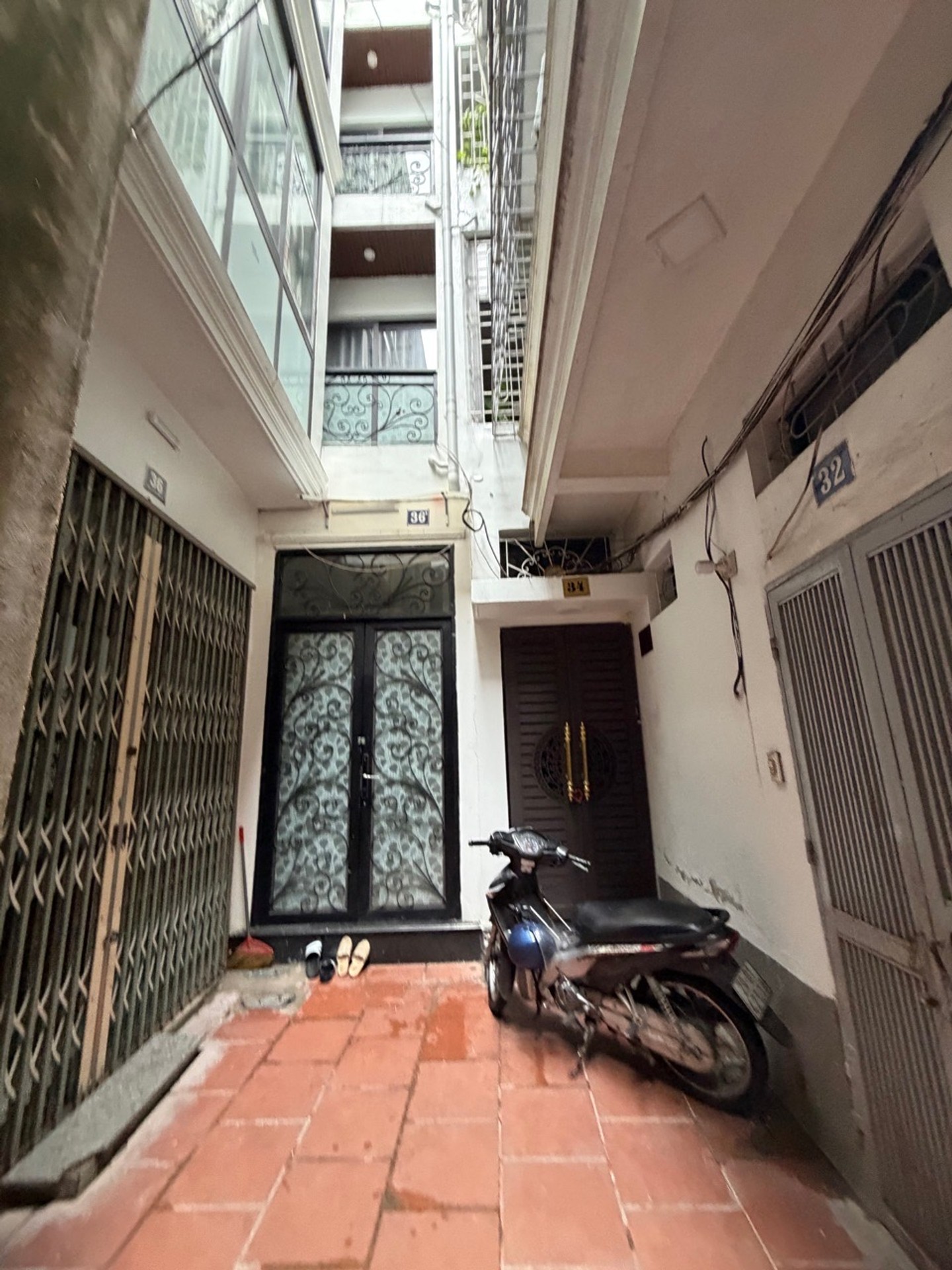 Bán nhà Trần Khát Chân - diện tích 32m2 4 tầng - hiếm nhà bán - giá 6,9 tỷ