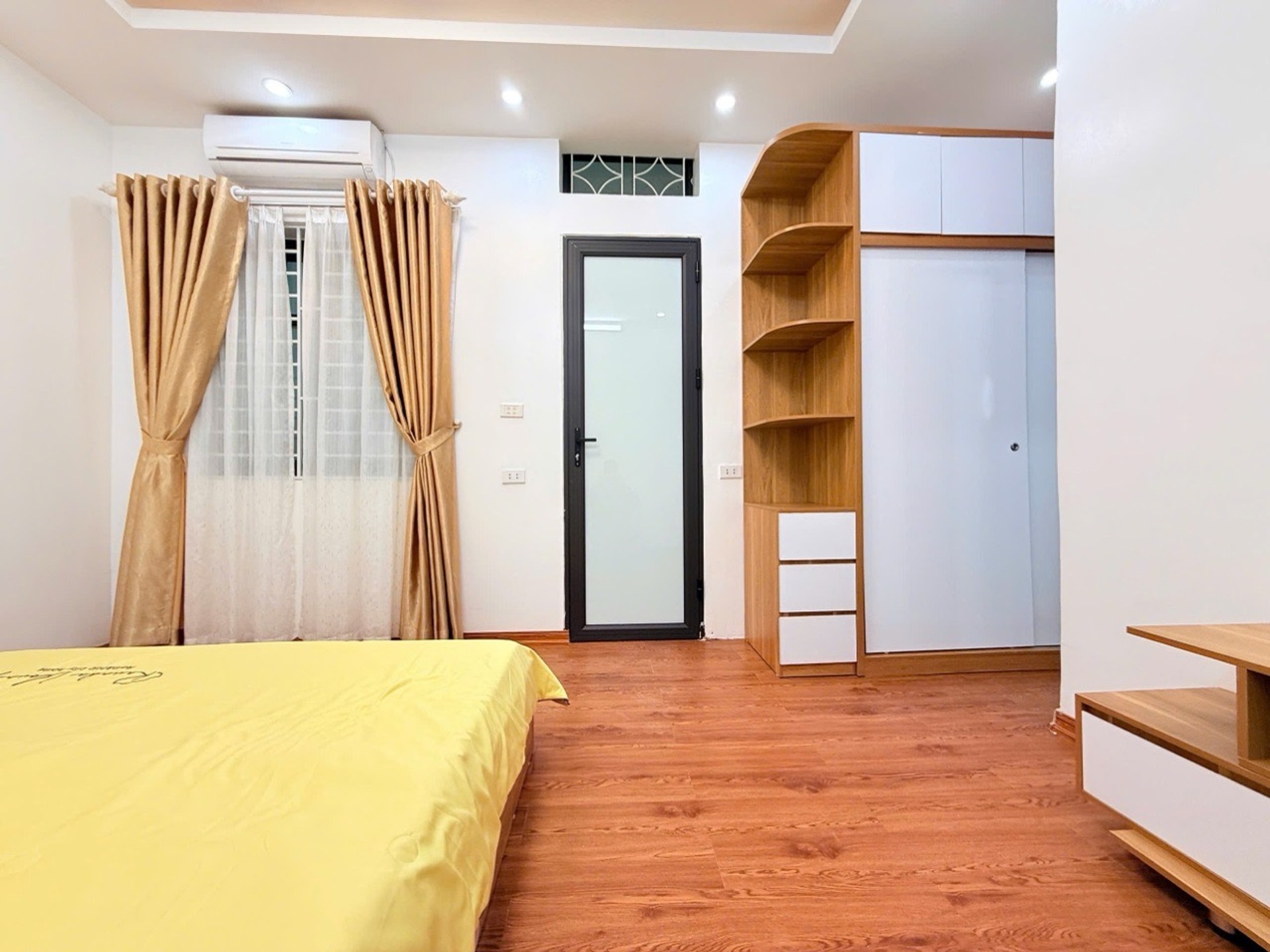 Bán nhà Trần Khát Chân - diện tích 32m2 4 tầng - hiếm nhà bán - giá 6,9 tỷ