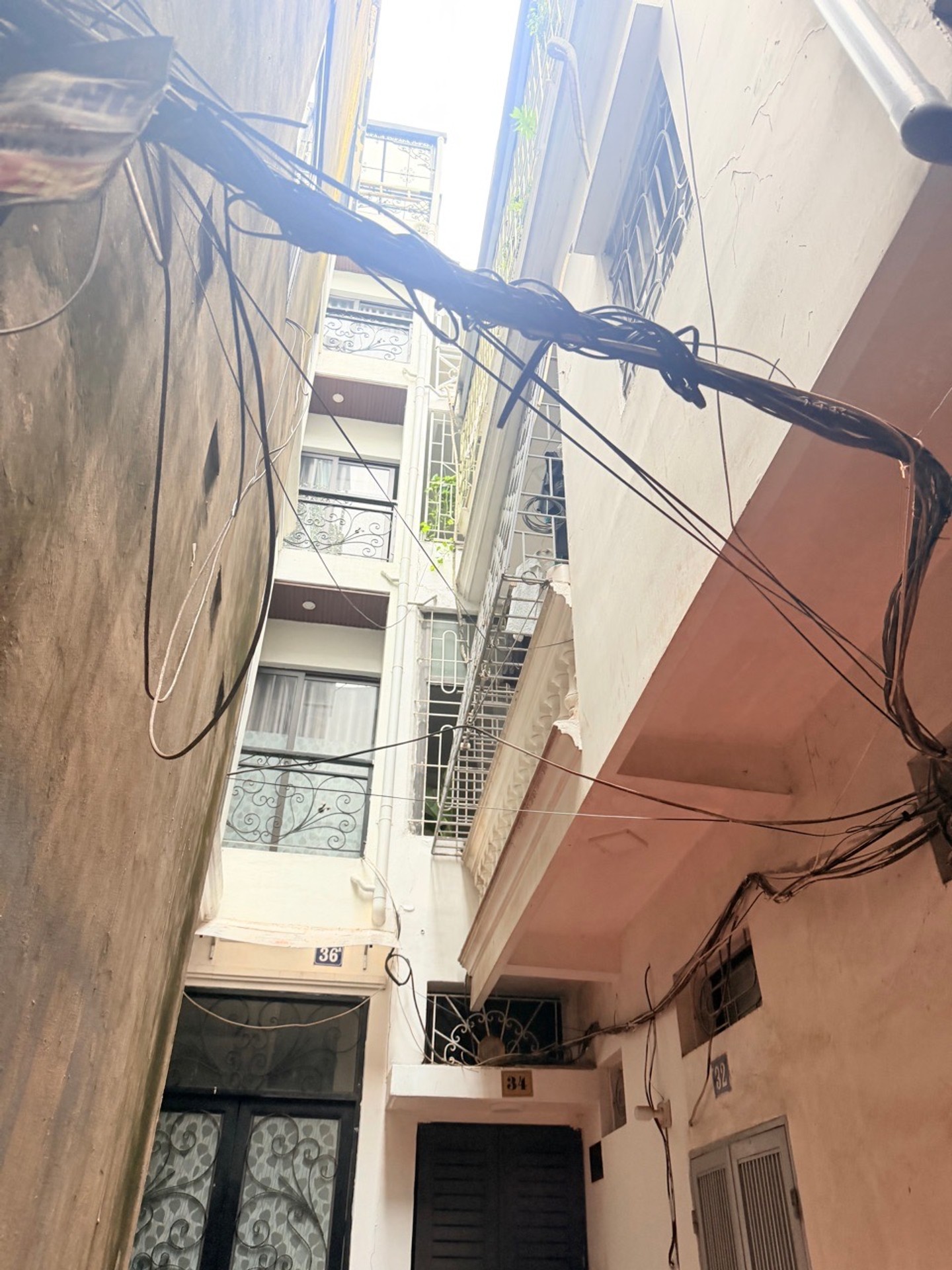 Bán nhà Trần Khát Chân - diện tích 32m2 4 tầng - hiếm nhà bán - giá 6,9 tỷ