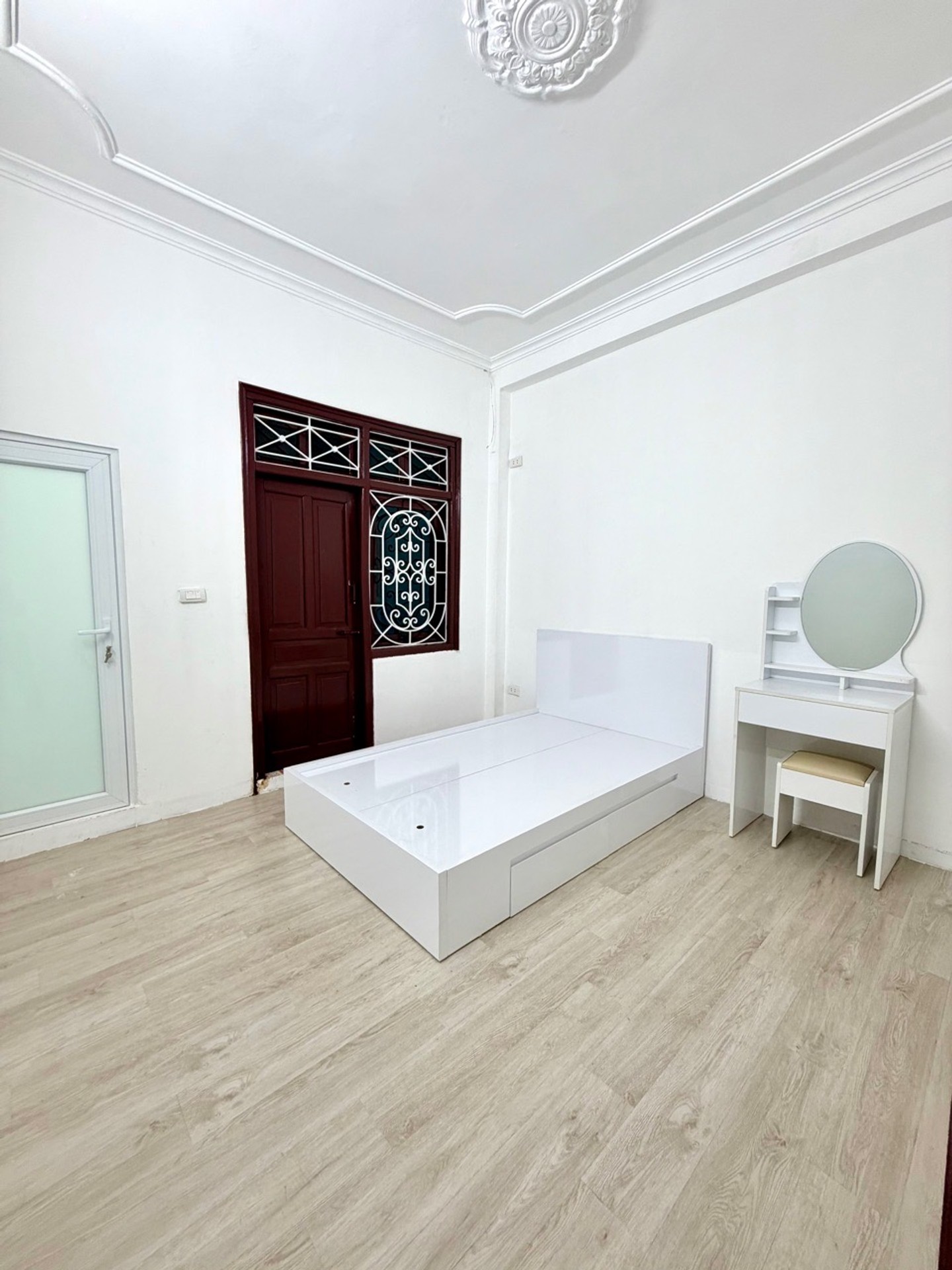 Bán nhà Hồng Mai - diện tích 19m2 4 tầng - gần ô tô - giá 3,7 tỷ