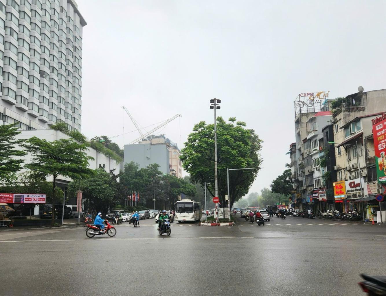 Bán nhà Lê Duẩn - diện tích 158m2 3 tầng - Mặt tiền 10m - giá Nhỉnh 63 tỷ