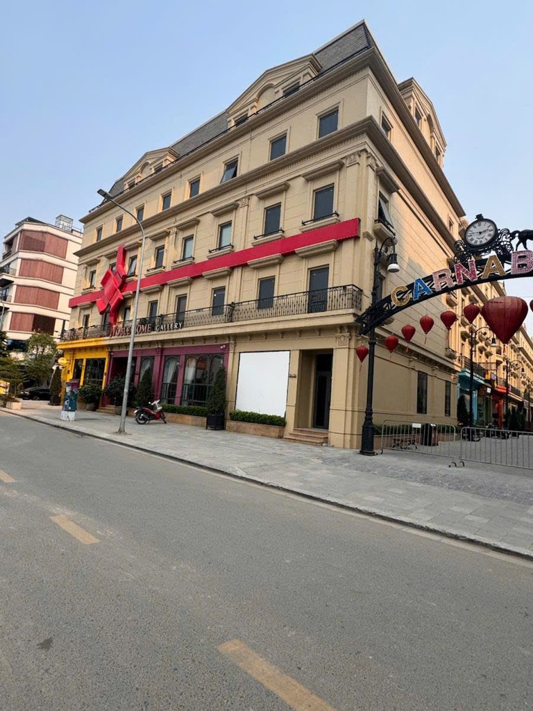 Bán nhà Nguyễn Xiển - diện tích 118m2 6 tầng - Lô góc 3 mặt thoáng - giá 52 tỷ