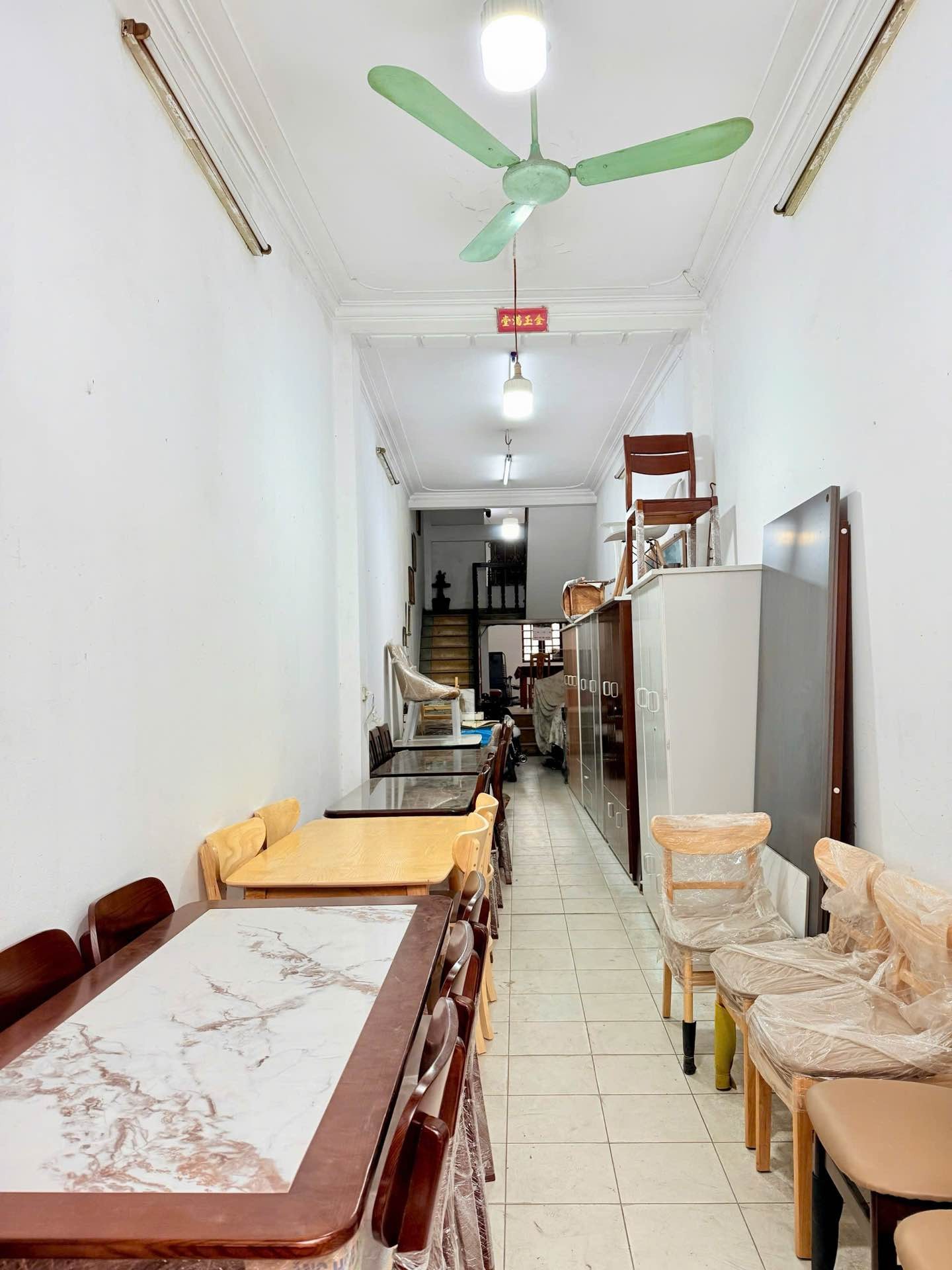 Bán nhà La Thành - diện tích 170m2 4 tầng - 2 mặt tiền - giá 150 tỷ