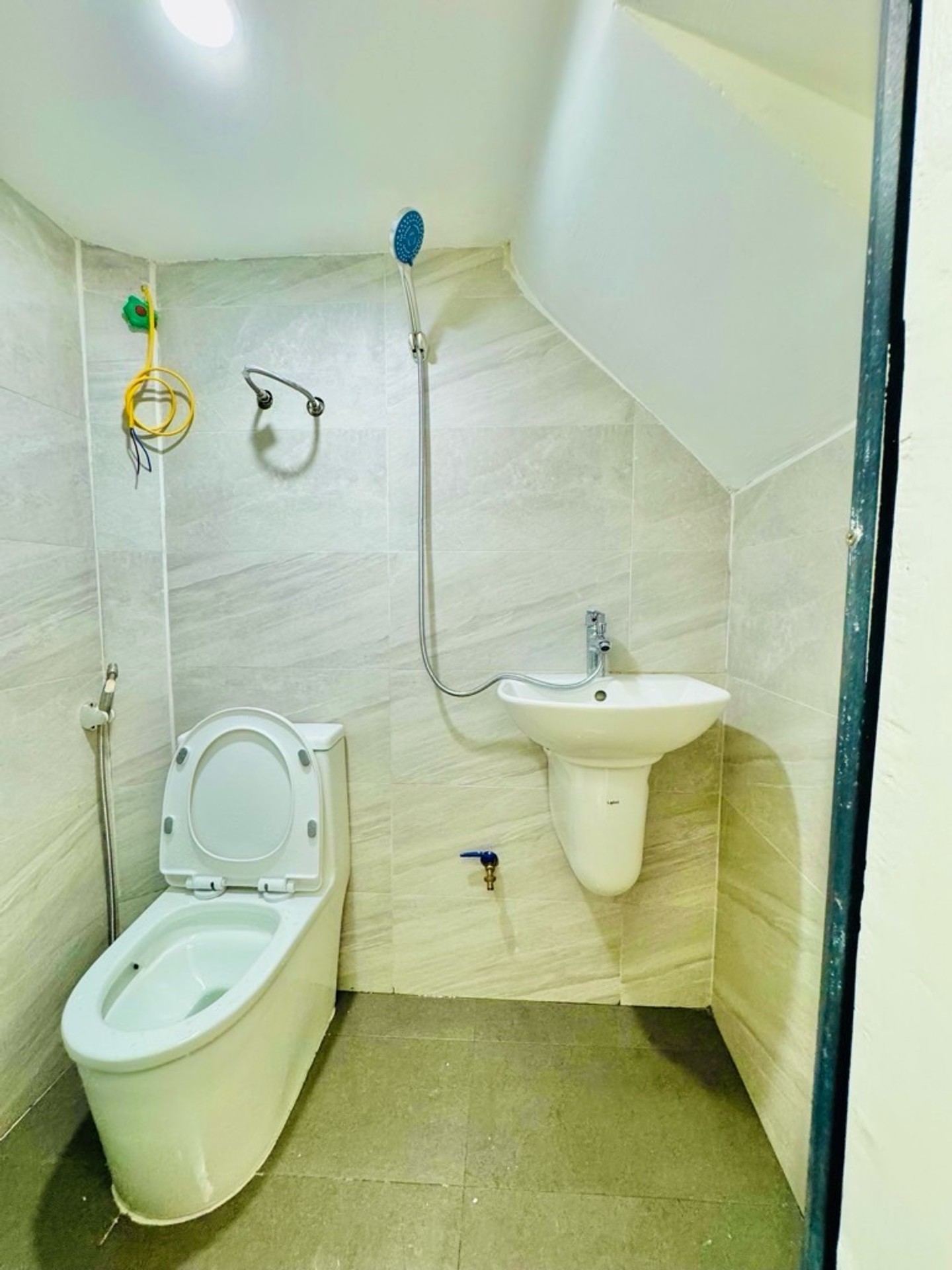 Bán nhà Tân Mai - diện tích 26m2 4 tầng - Nhà riêng nội thất đẹp - giá 3,8 tỷ