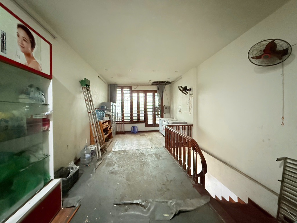 Bán nhà Giải Phóng - diện tích 54m2 7 tầng - Ô TÔ TRÁNH - giá 25 tỷ