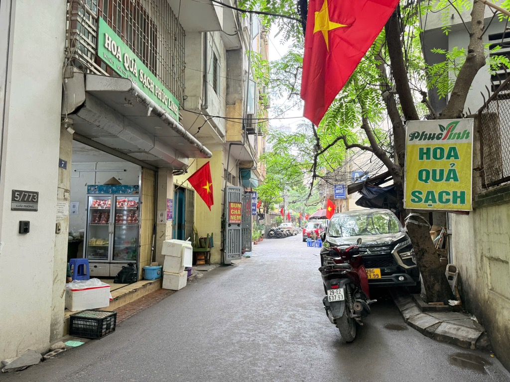 Bán nhà Giải Phóng - diện tích 54m2 7 tầng - Ô TÔ TRÁNH - giá 25 tỷ