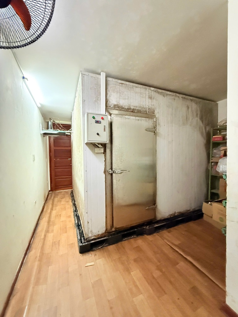 Bán nhà Giải Phóng - diện tích 54m2 7 tầng - Ô TÔ TRÁNH - giá 25 tỷ