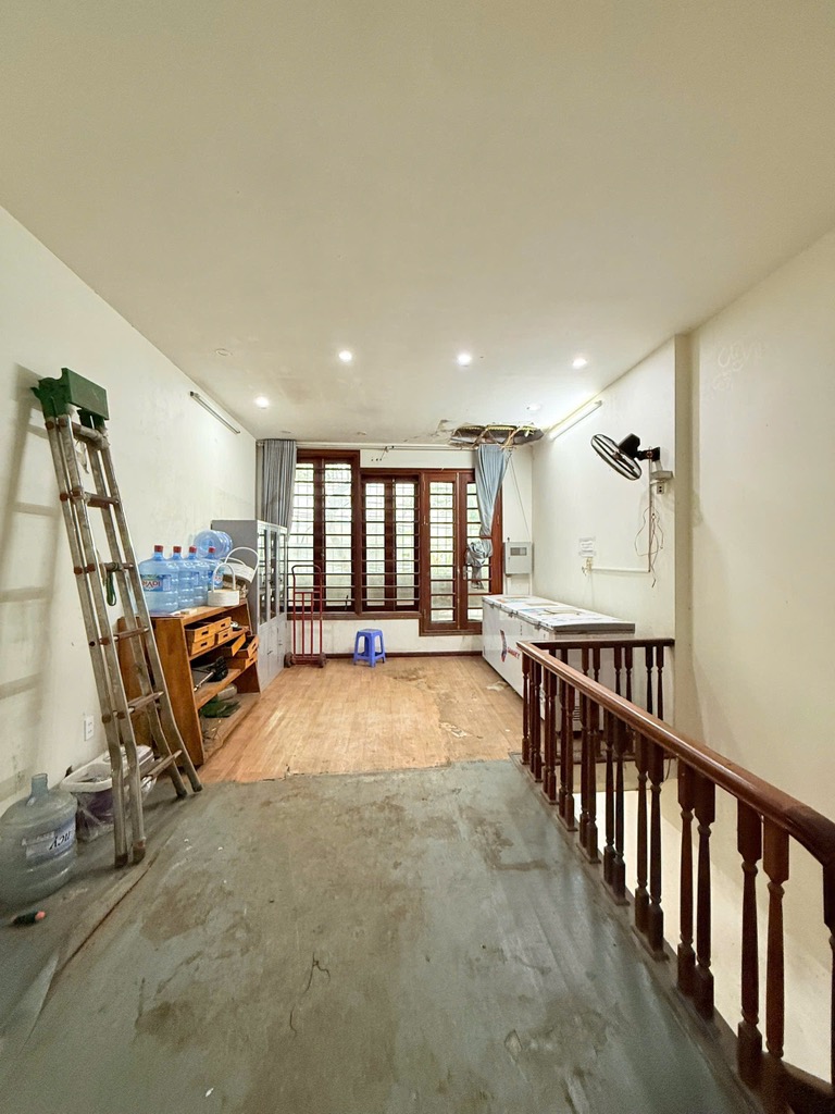 Bán nhà Giải Phóng - diện tích 54m2 7 tầng - Ô TÔ TRÁNH - giá 25 tỷ