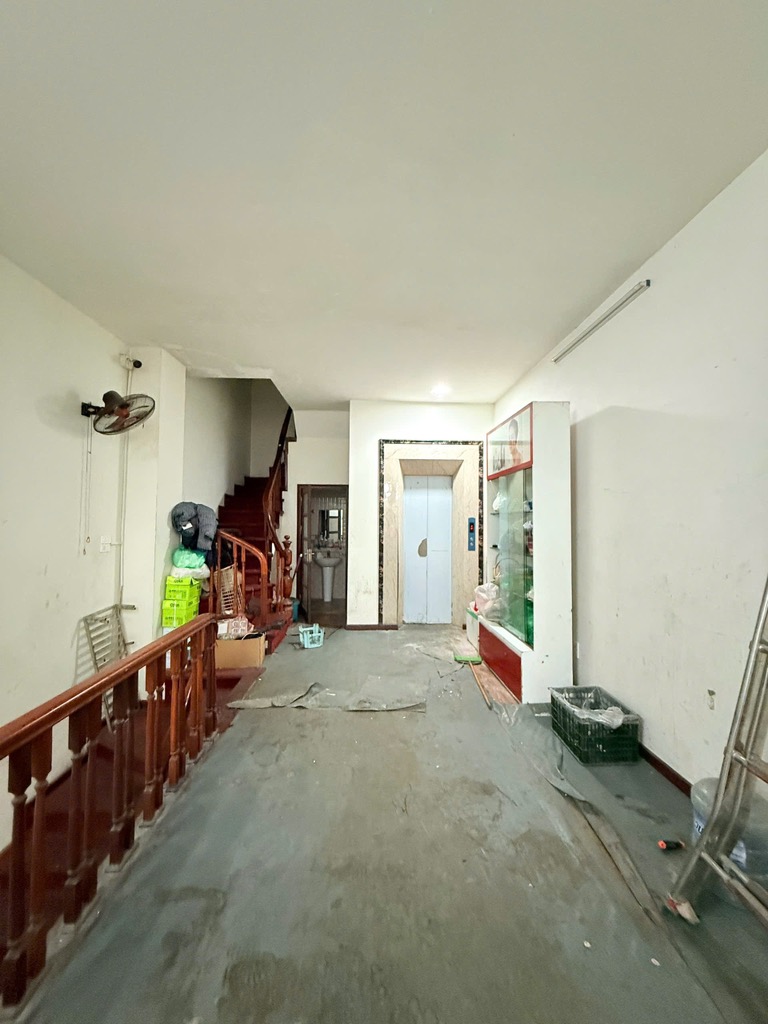 Bán nhà Giải Phóng - diện tích 54m2 7 tầng - Ô TÔ TRÁNH - giá 25 tỷ