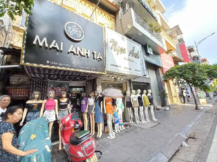 Bán nhà Bạch Mai - diện tích 12m2 1 tầng - MẶT PHỐ TO - VỈA HÈ RỘNG - giá 8,5 tỷ