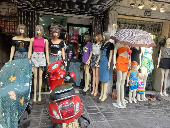 Bán nhà Bạch Mai - diện tích 12m2 1 tầng - MẶT PHỐ TO - VỈA HÈ RỘNG - giá 8,5 tỷ