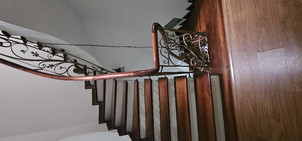 Bán nhà Tổng cục 5 - diện tích 100m2 5 tầng - Gara ô tô rộng - giá 31,5 tỷ