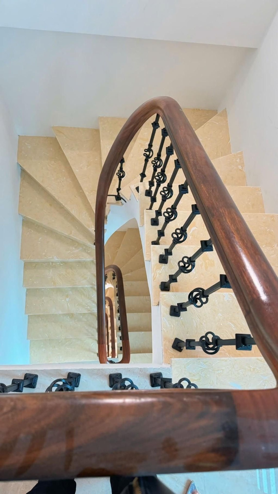 Bán nhà Tô Vĩnh Diện - diện tích 125m2 8 tầng - Thoáng trước, sau - giá 75 tỷ