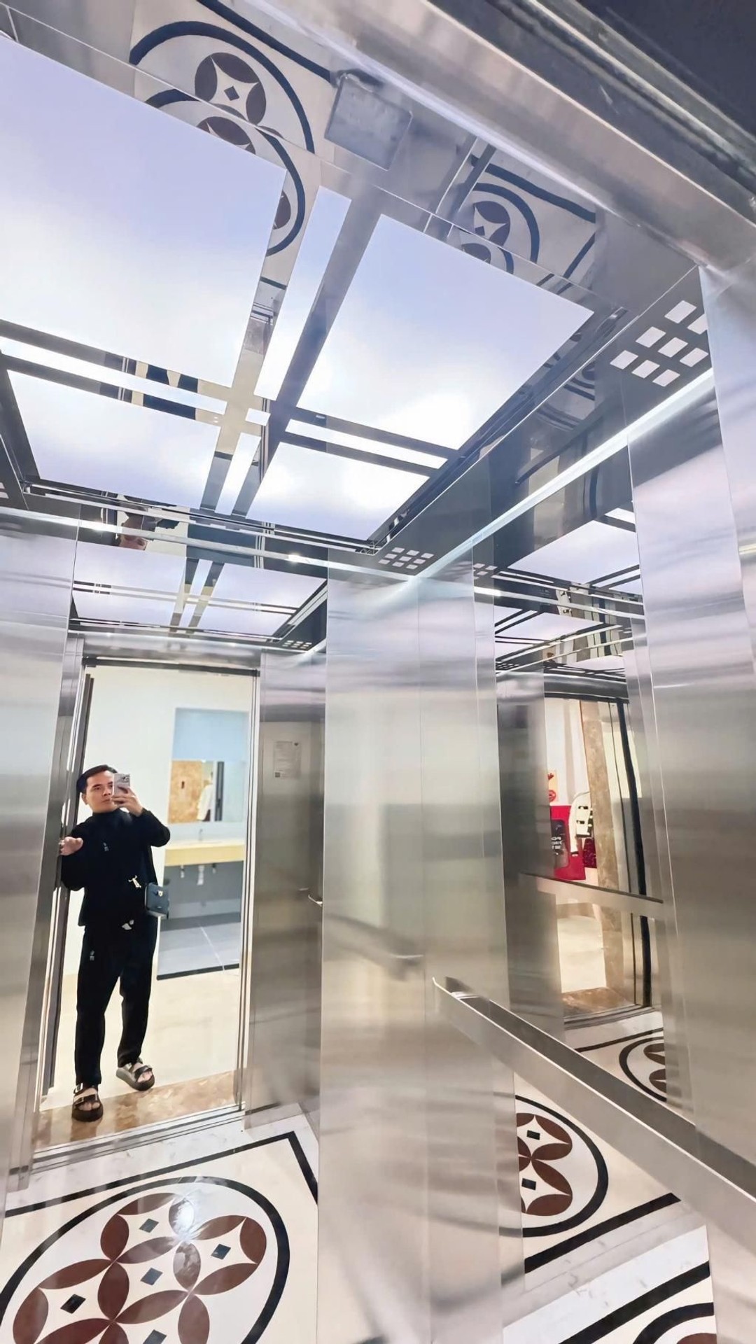 Bán nhà Tô Vĩnh Diện - diện tích 125m2 8 tầng - Thoáng trước, sau - giá 75 tỷ