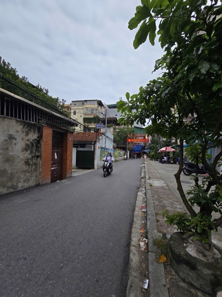 Bán nhà Lạc Trung - diện tích 125m2 4 tầng - ô tô tránh - giá 39,5 tỷ