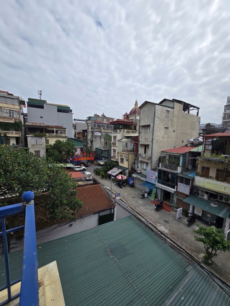 Bán nhà Lạc Trung - diện tích 125m2 4 tầng - ô tô tránh - giá 39,5 tỷ