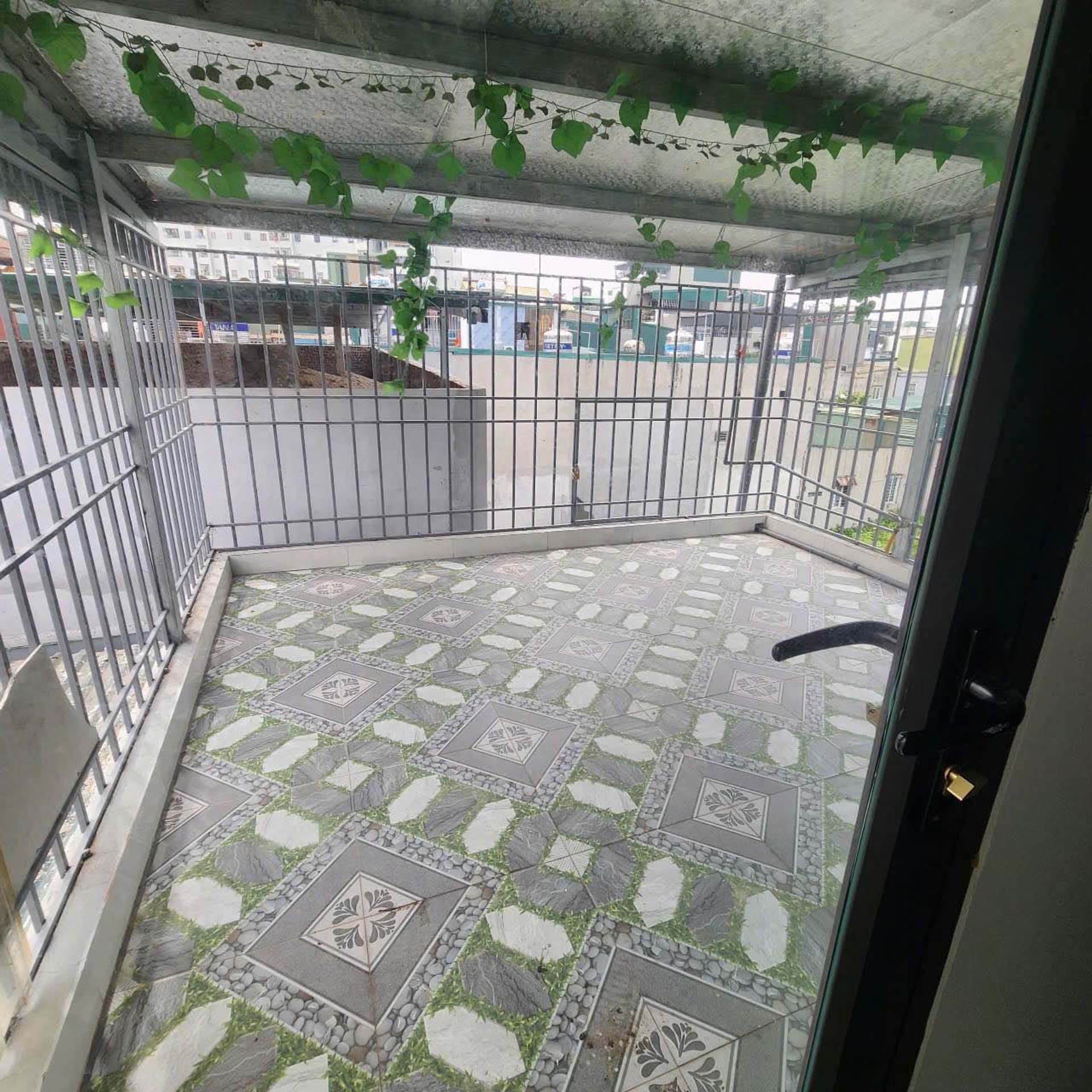 Bán nhà Định Công Hạ - diện tích 42m2 3 tầng - Nhà Dân xây kiên cố - giá 2,9 tỷ