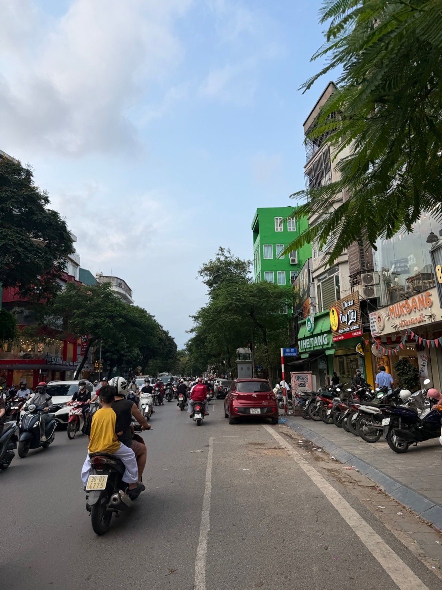 Bán nhà Trần Đại Nghĩa - diện tích 72m2 4 tầng - Nhà đẹp hiếm có - giá 19,5 tỷ