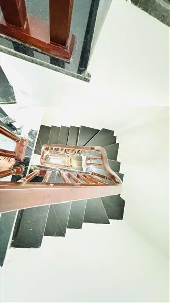 Bán nhà Trần Khát Chân - diện tích 43m2 5 tầng - Hàng đẹp + Thang Máy Gần Phố - giá 13,3 tỷ