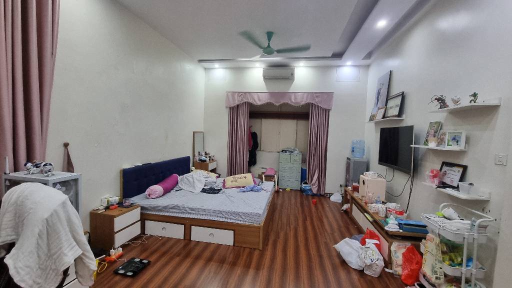 Bán nhà Kim Giang - diện tích 138.6m2 5 tầng - ngõ ô tô thông - giá 29,6 tỷ