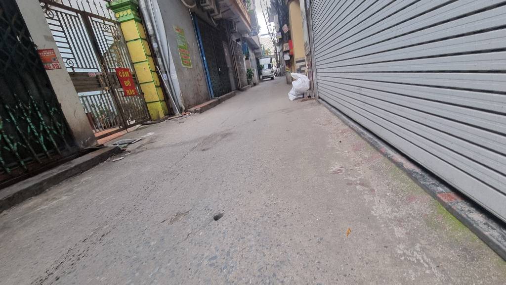 Bán nhà Kim Giang - diện tích 138.6m2 5 tầng - ngõ ô tô thông - giá 29,6 tỷ