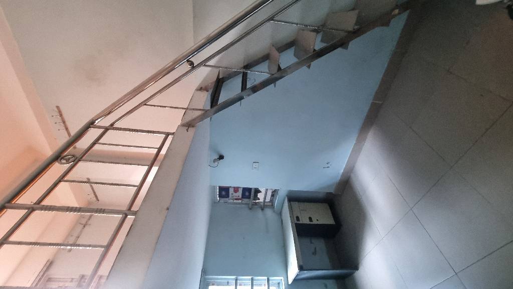 Bán nhà Kim Giang - diện tích 138.6m2 5 tầng - ngõ ô tô thông - giá 29,6 tỷ