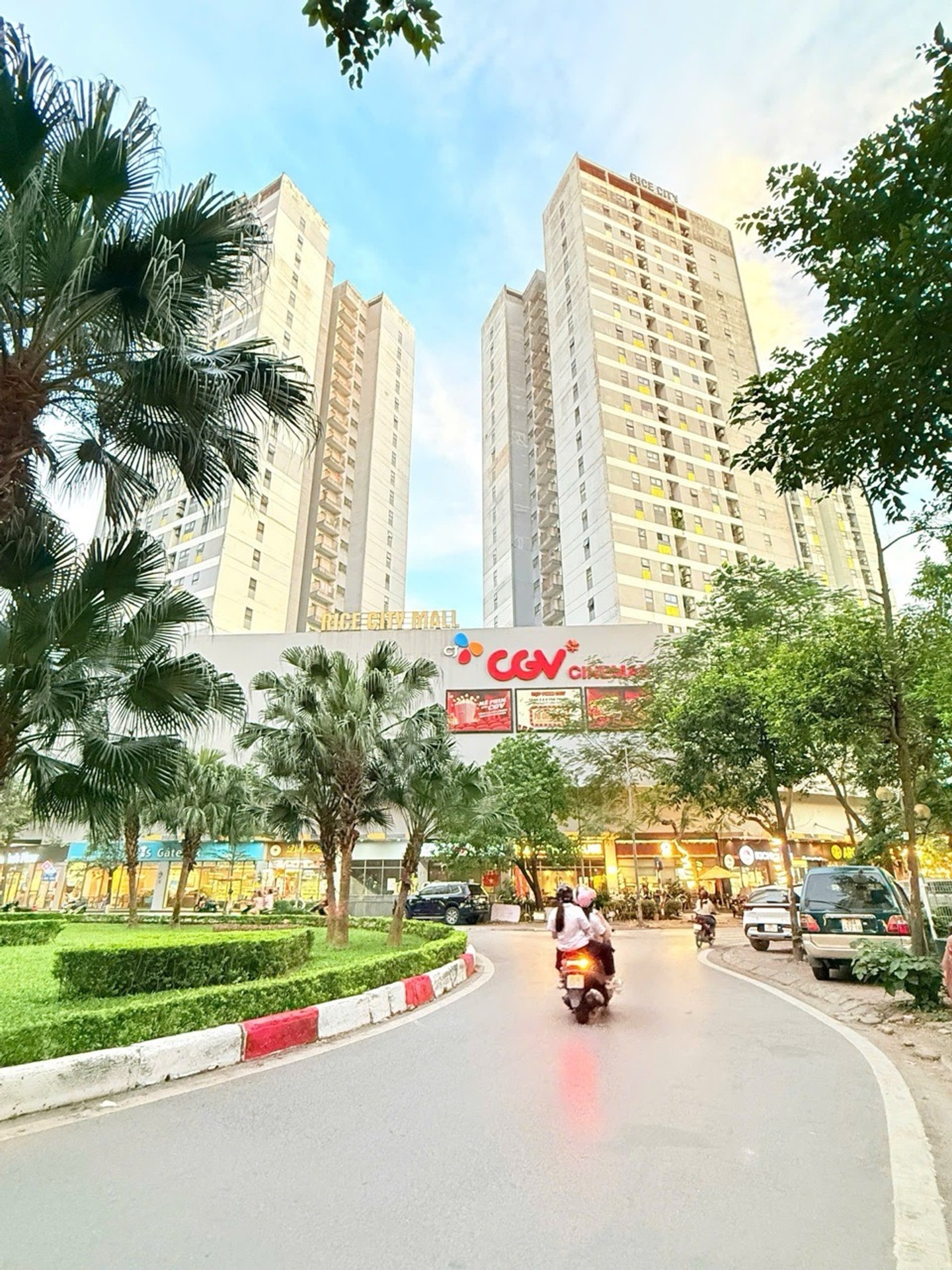 Bán nhà Bắc - Rice City Linh Đàm - diện tích 61m2 18 tầng - Căn hộ lô góc đẹp - giá 5,3 tỷ