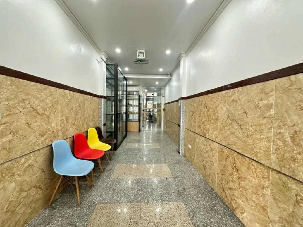 Bán nhà Nguyễn Trãi - diện tích 87m2 7 tầng - Lô góc 3 mặt thoáng - giá 30,5 tỷ