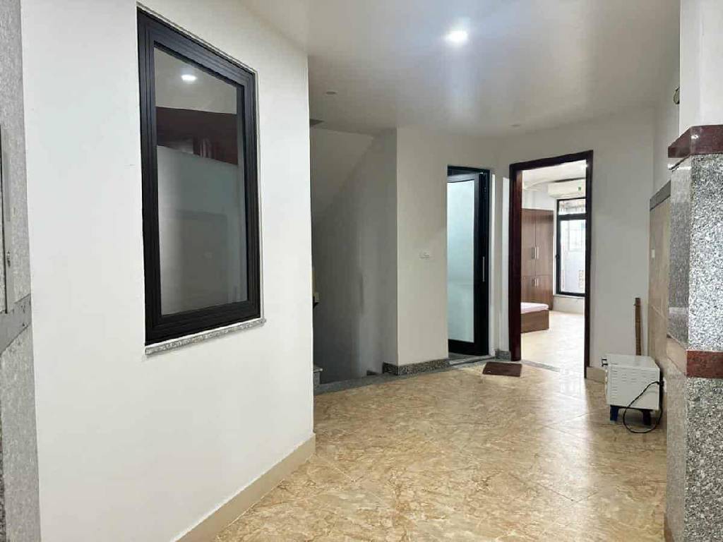 Bán nhà Nguyễn Trãi - diện tích 87m2 7 tầng - Lô góc 3 mặt thoáng - giá 30,5 tỷ